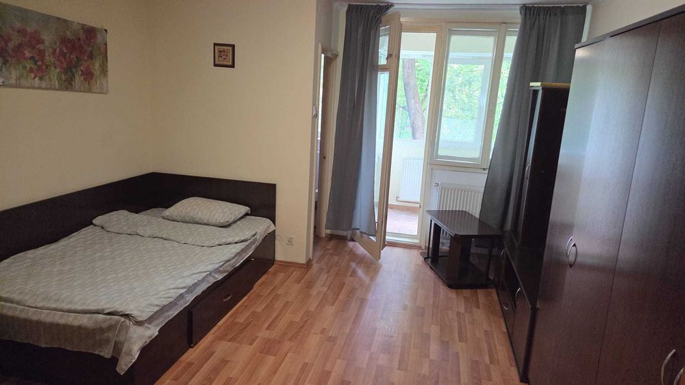 Proprietar inchiriez garsoniera in Drumul taberei - metrou Favorit
