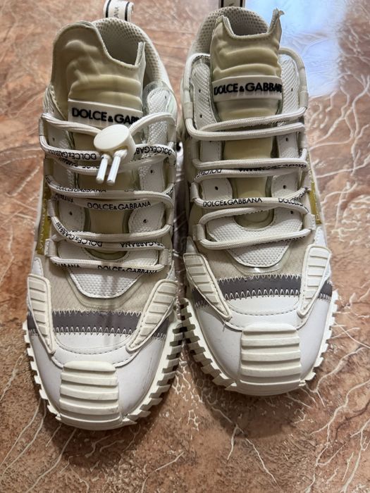 Продам крассовки б/у