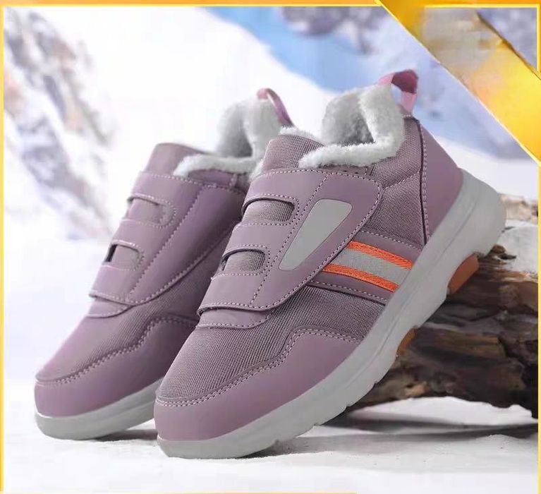 Женские зимние кроссовки легкие