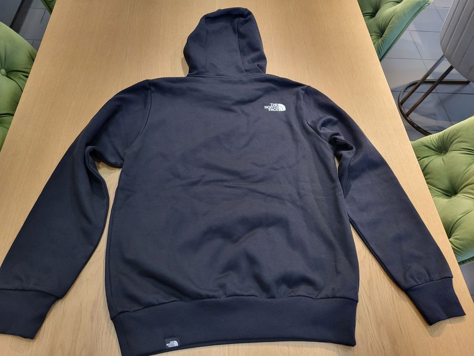 Hanorac The North Face, mărime M, nou, cu etichetă