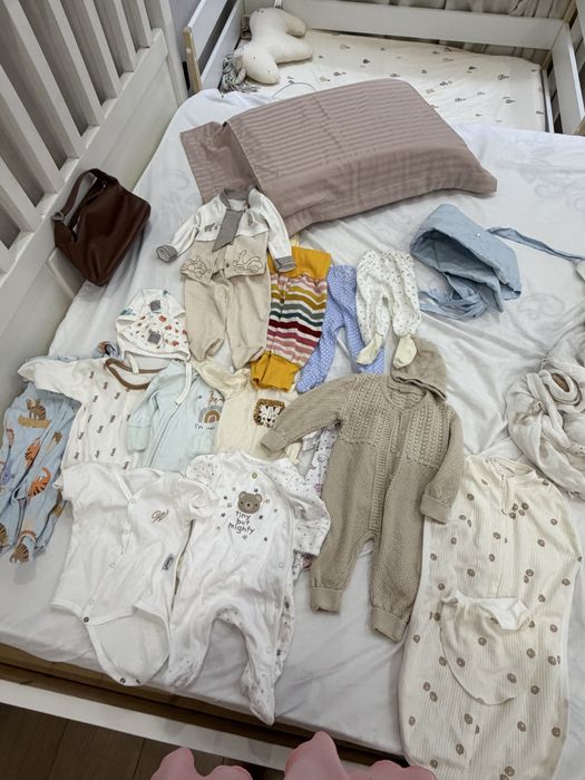 Продам одежду для новорожденых