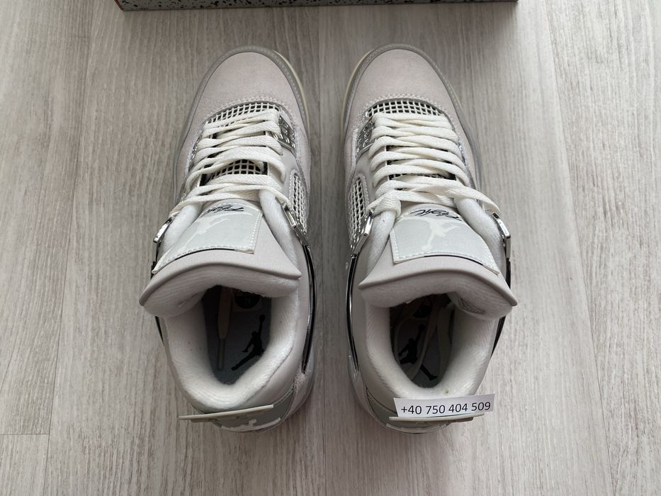 Jordan 4 Retro Frozen Moments 40