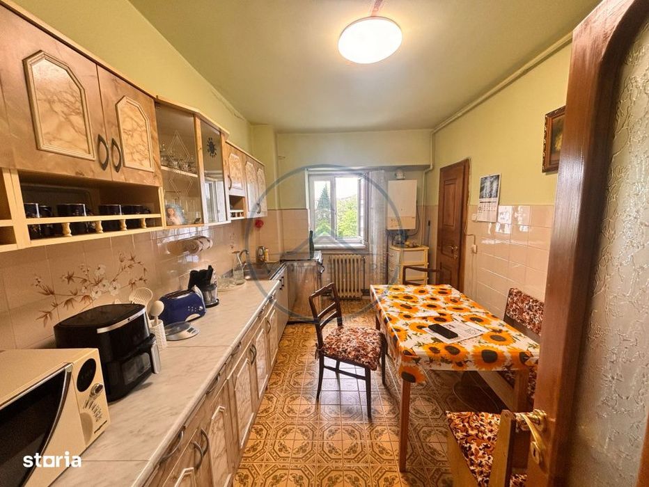 Apartament 4 camere, 90 mp utili – Zona Centrala — fotografia 3