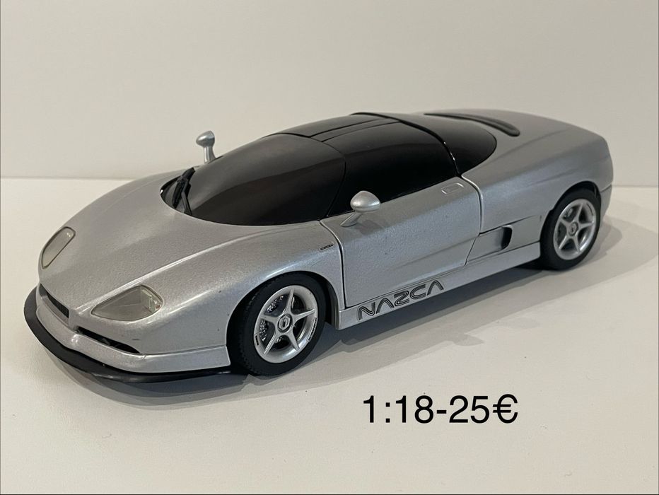 Метални колички 1:18