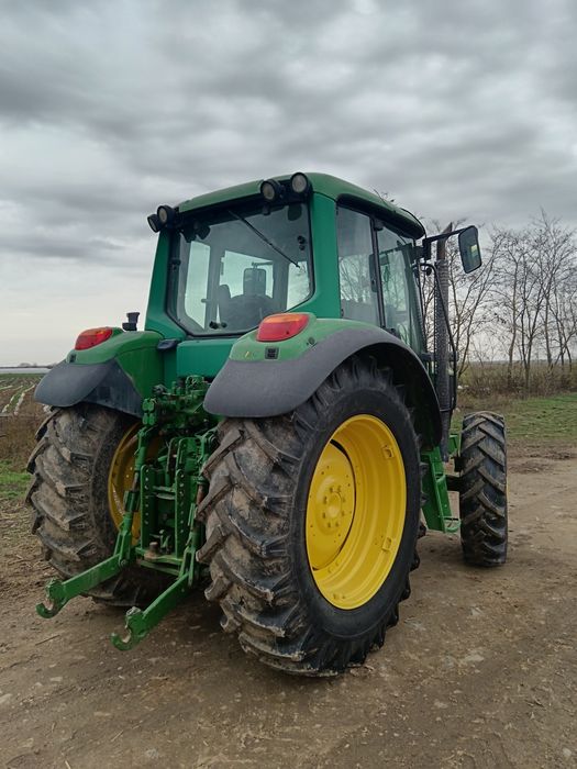 John-Deere   6220