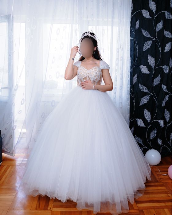 Rochie de mireasă tip prințesă