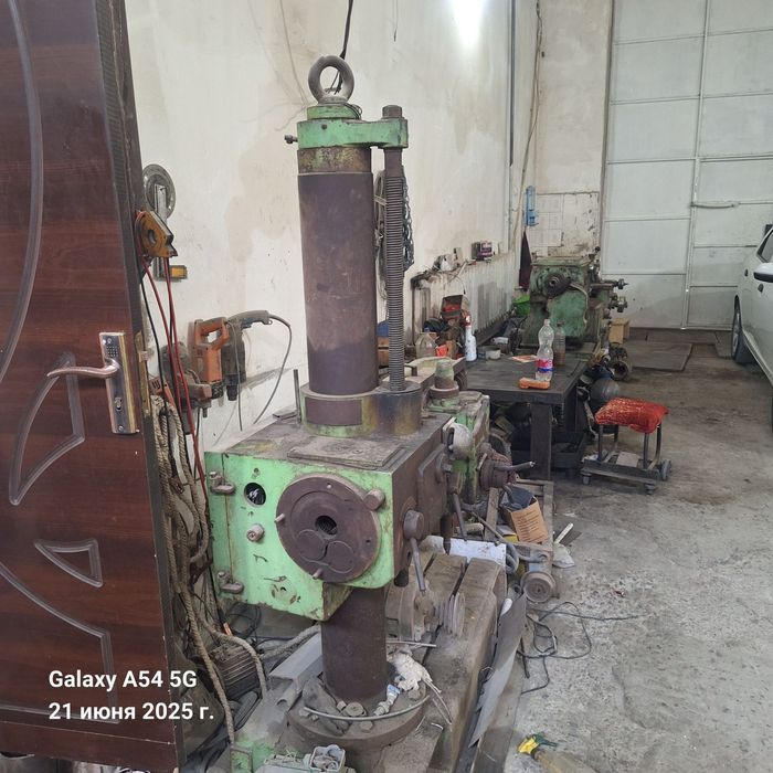 Сверлильный станок