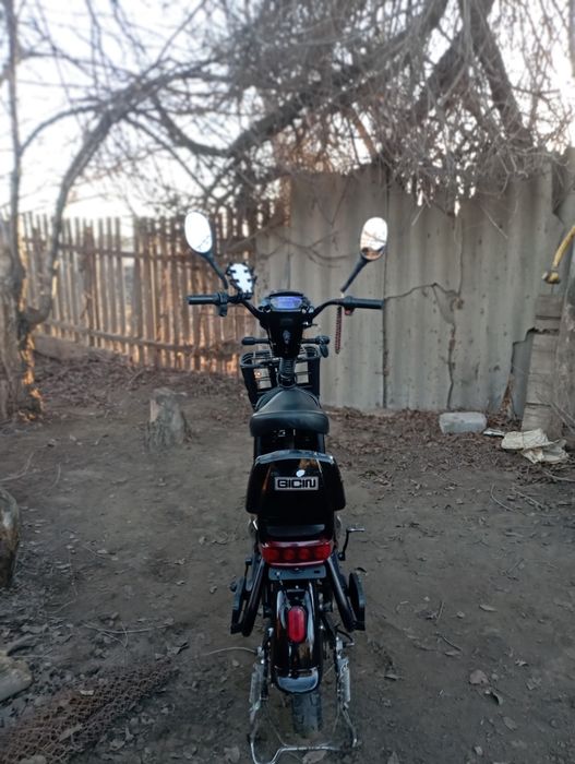 Продам, скутер ск8