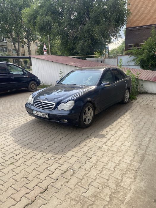Mercedes benz w203