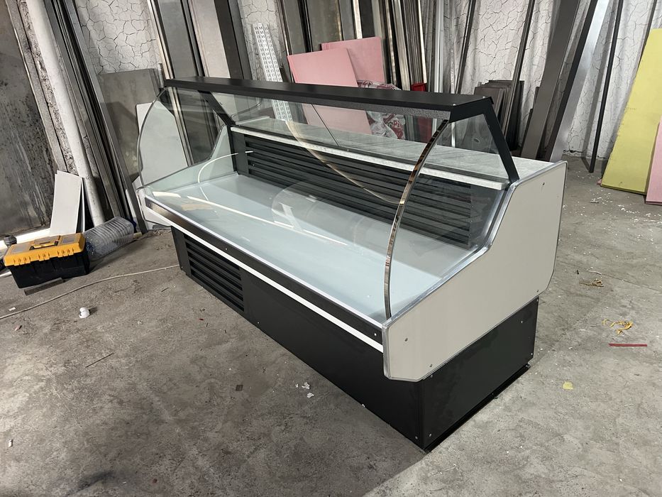 Витрина холодильник