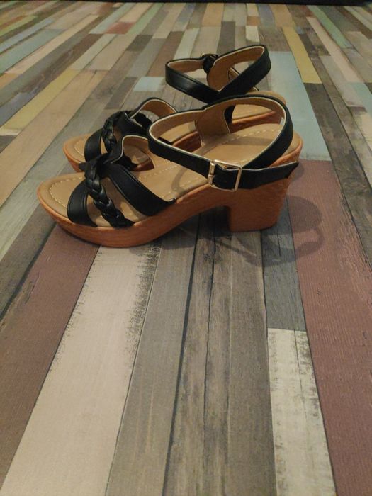 Ежедневни сандали