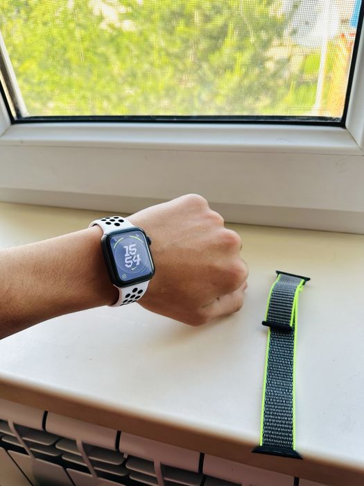 ОРИГИНАЛ Apple watch se40mm