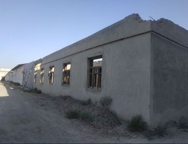 Ховли 7 соток иподром бозор олдига срочно сотилади