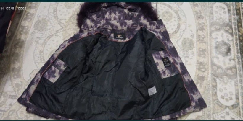 Зимняя куртка на девочку.