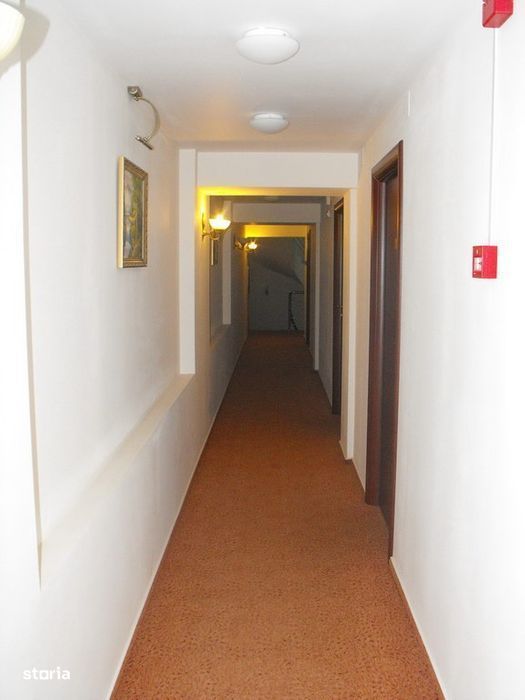 Titan, hotel de vanzare cu 22 camere