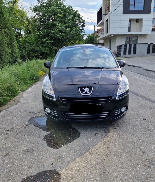 Peugeot 5008 2012 diesel, 4.308 € — imagine 1