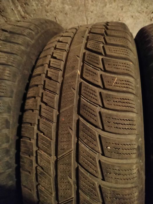 Зимни гуми Toyo Snowprox 225/65 R17