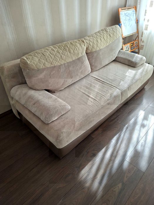 Разтегателен диван