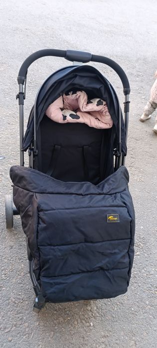 Продам прогулочную коляску