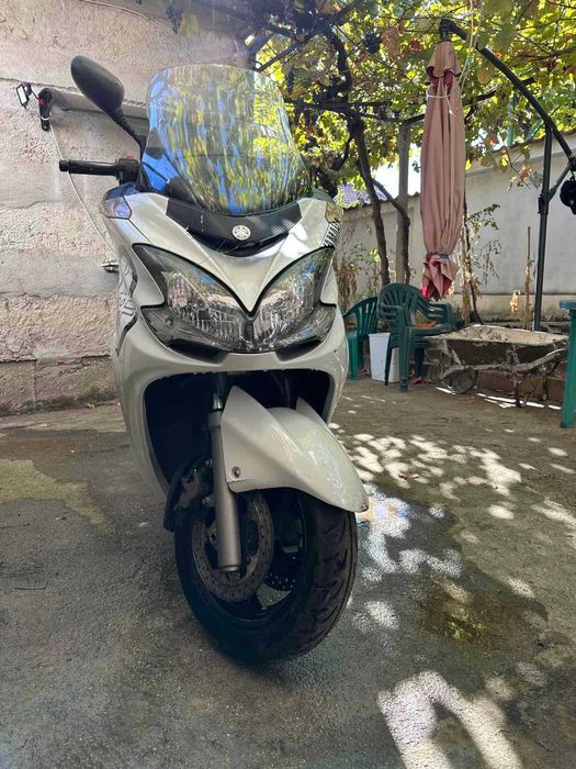 Yamaha Majesty 400i