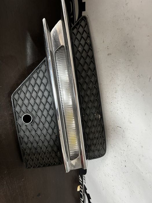 Lumina de zi dlr led stanga Mercedes Benz GLE AMG W166 an 2011-2018