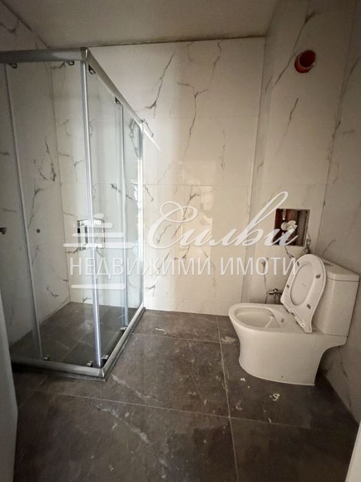 Продава се Тристаен апартамент в Шумен, Тракия - 84 кв.м за 729 €/кв.м - Снимка #6