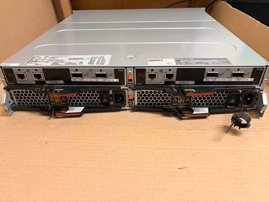 Fujitsu Eternus DX80/90 S2 DE 12x 3.5" SAS Storage сторидж