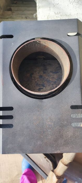 Продам печь-камин вместе с трубой