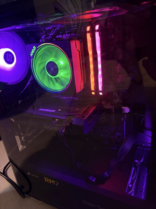 Ryzen 5 5600X / RTX 3060 12Gb/ 16 GB DDR4 / SSD M2/ RGB