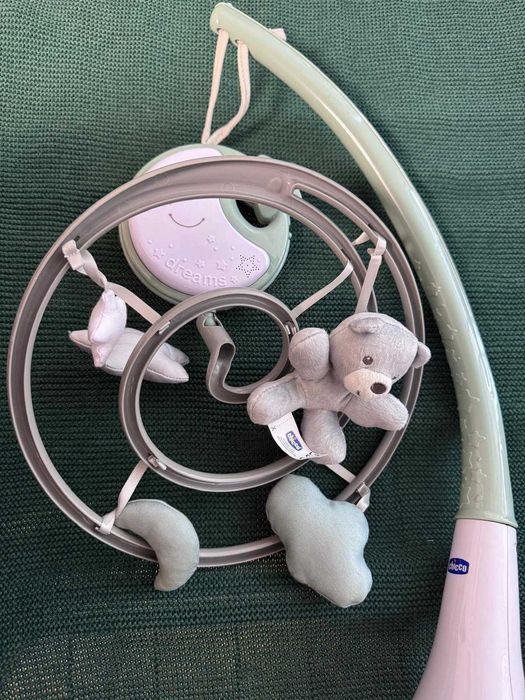 Музикална въртележка и прожектор 4в1 Chicco