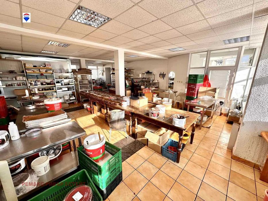 Дава се под наем Магазин в Русе, Дружба 3 - 130 кв.м за 663 € - Снимка #2