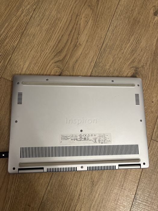 Laptop Dell Inspirion i5 Gen 8 / 8GB RAM/ SSD 256 GB