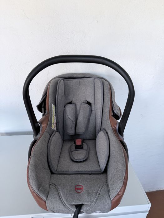 Коляска трансформер автолюлька