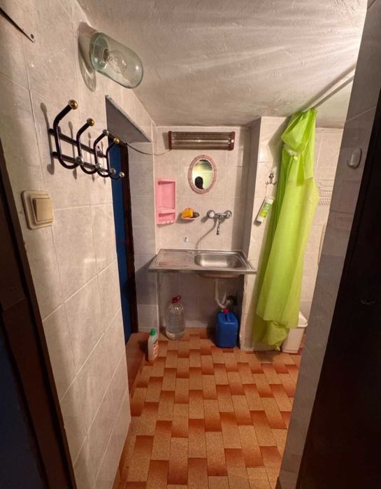 Къща в град Дебелец