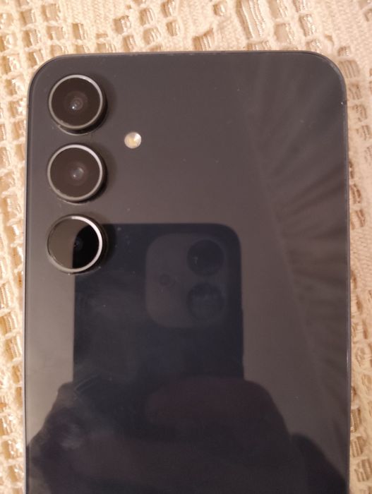 Vând Samsung A55 5G ca NOU