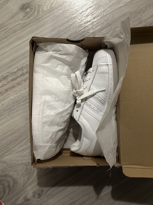 Adidas Superstar