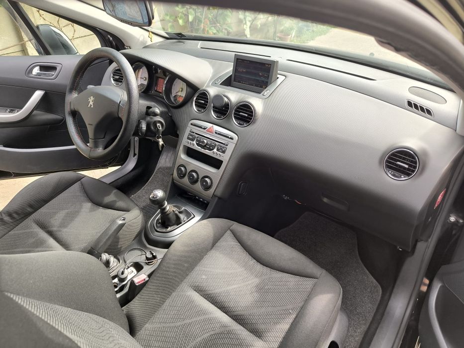 Vand Peugeot 308 SW 1.6 HDI 112 cp din 2011 euro 5 Perfecta stare