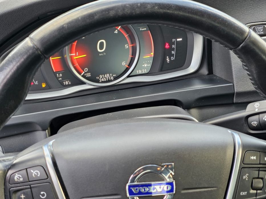 VOLVO S60 CROSS COUNTRY AN 2017  motor 2.0 diesel  AUTOMAT 8 TREPTE