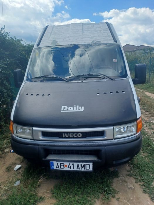 Vând iveco daily