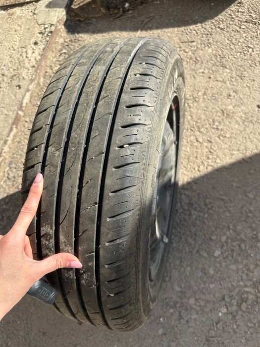 Продам резину с дисками на 15