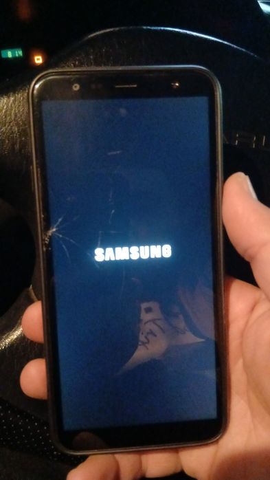 Срочно продам самсунг j4 plus