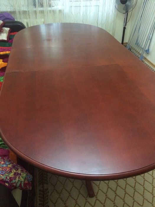 Стол со стульями