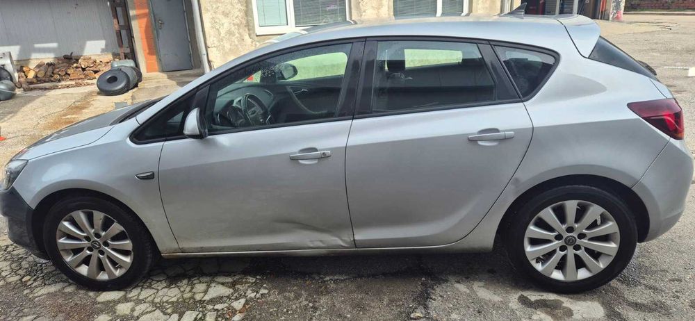 Opel Astra J 2011 1.7 cdti 125hp на части