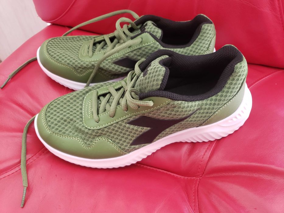 Маратонки Diadora