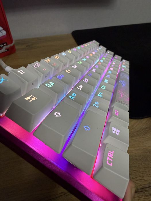 Клавиатура HyperX Alloy Origins 60