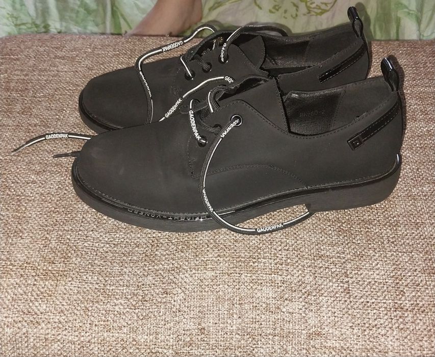 СРОЧНО Продам женские туфли