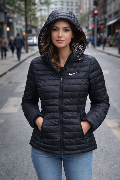 Geaca dama Nike neagră