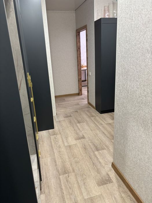 Продам квартиру евротрешку 70 м кв