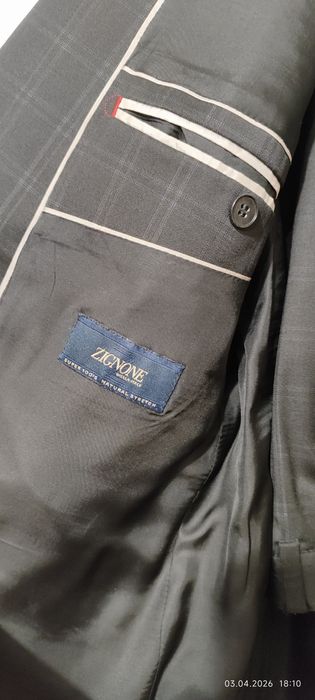 Продам мужские костюмы