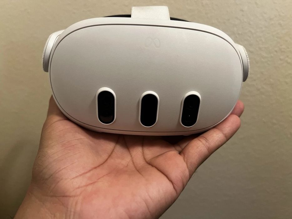 Продам Виар Шлем Meta Cuest 3 + Крепление